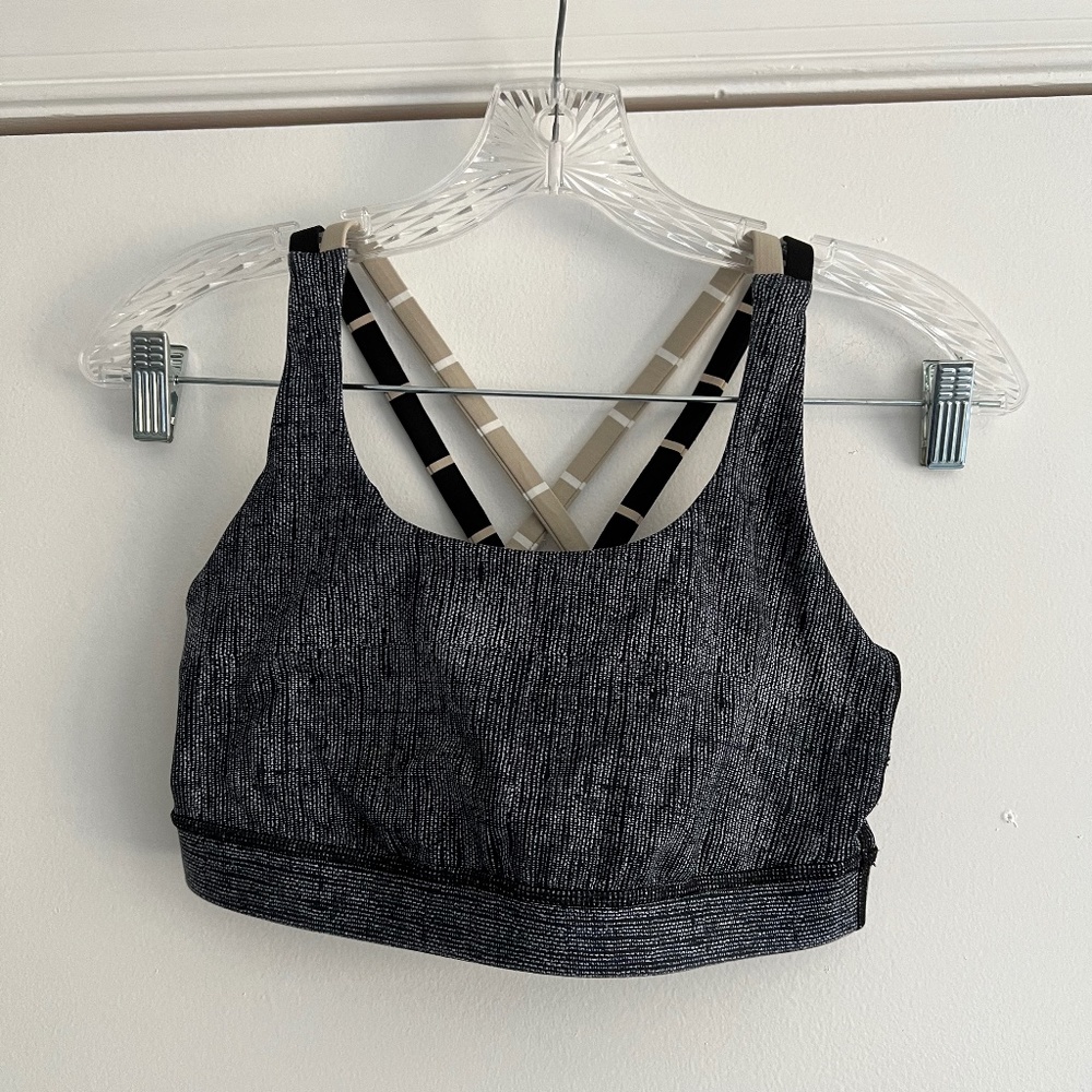 Lululemon Sports Bra - Size 6